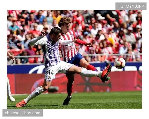 赫罗纳防守组织纪律 布林德经验指挥后防线站位